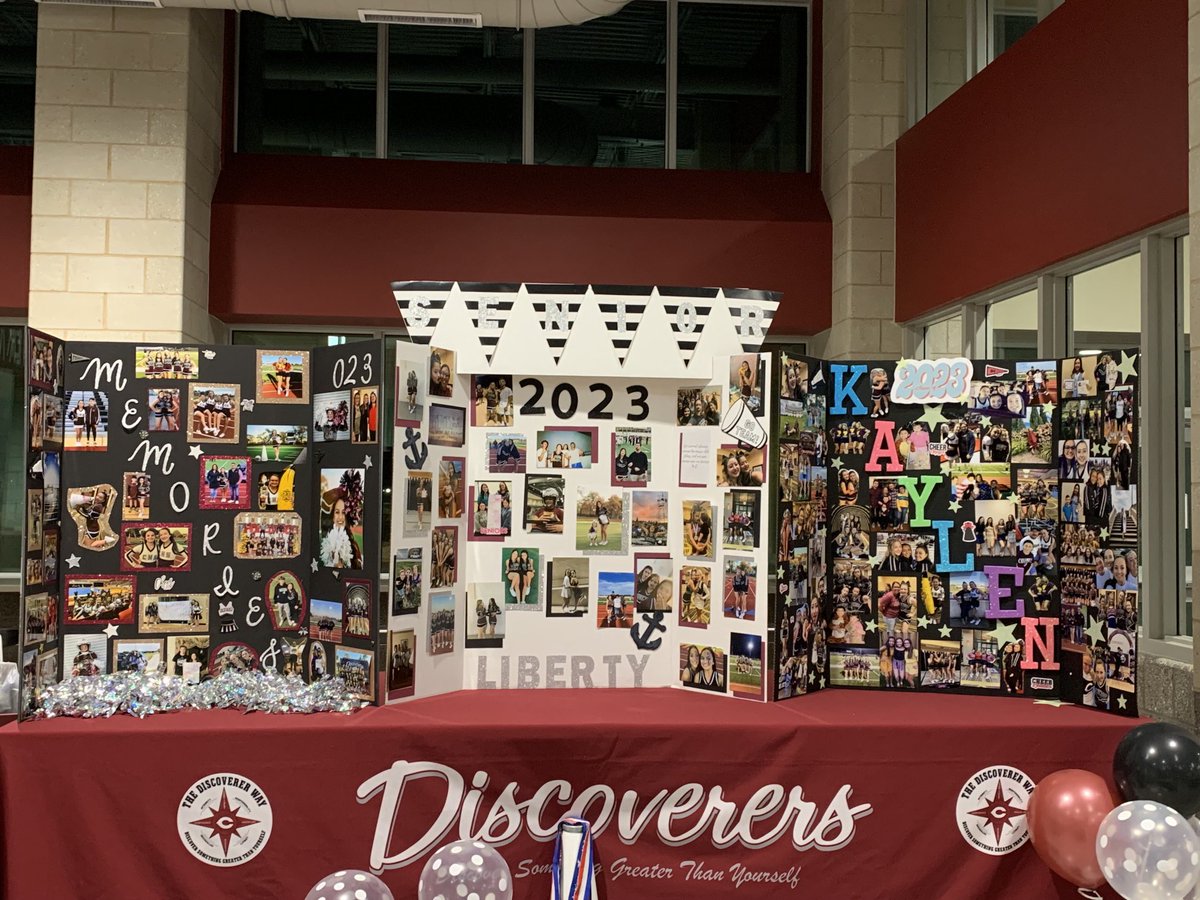 tkwapnioski's tweet photo. Senior Night for the ⁦@DiscovererWay⁩ ⁦@CWO_Wrestling⁩ Seniors.  Thanks for all you have done to make #CHSWrestling what it is.  Always a Discoverer.  #Maroon&amp;White4Life #GoDiscoverers #TheDiscovererWay ⁦@CTelegramSports⁩ ⁦@nsaaevents⁩ ⁦@Huskermat⁩ https://t.co/xX3kYe2Rz8