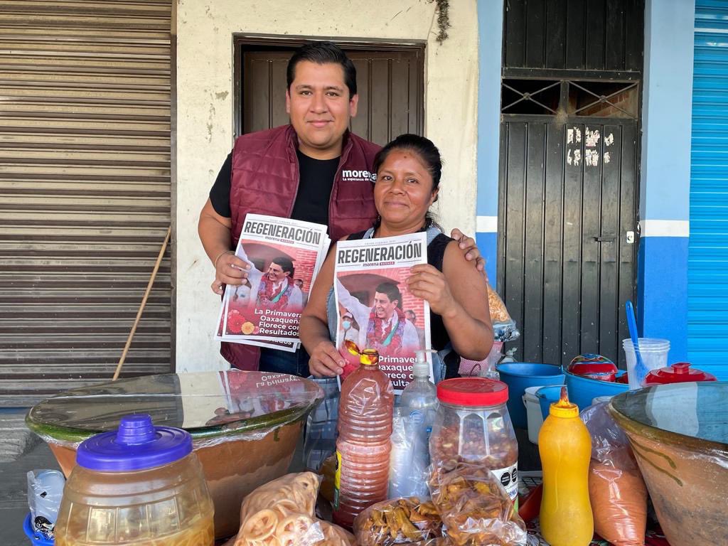 CarlosLopez_LJ's tweet photo. Hoy con mis camaradas @ShabinJara y @AlexVillegaz, recorrimos las Colonias Emiliano Zapata, Santa Elena y Del Valle, #Xoxocotlán, comunicamos sobre los trabajos y avances que ha realizado nuestro Gobernador @salomonj. 
#NoPodemosFallar 
(2) https://t.co/SZJf7JB5pB