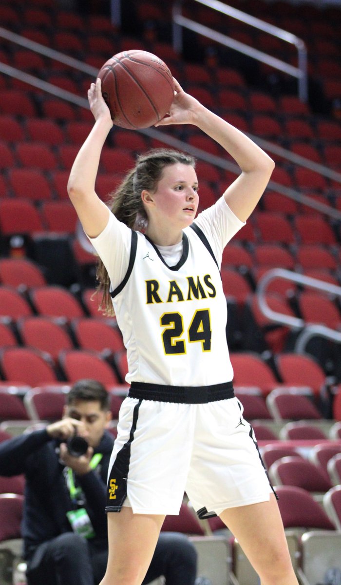 🚨New Record🚨

Stella made 1️⃣1️⃣ 3 pointers tonight, breaking her own previous record! 
Congratulations <a href="/stella_c2023/">Stella Charleston</a> 👏

#gorams