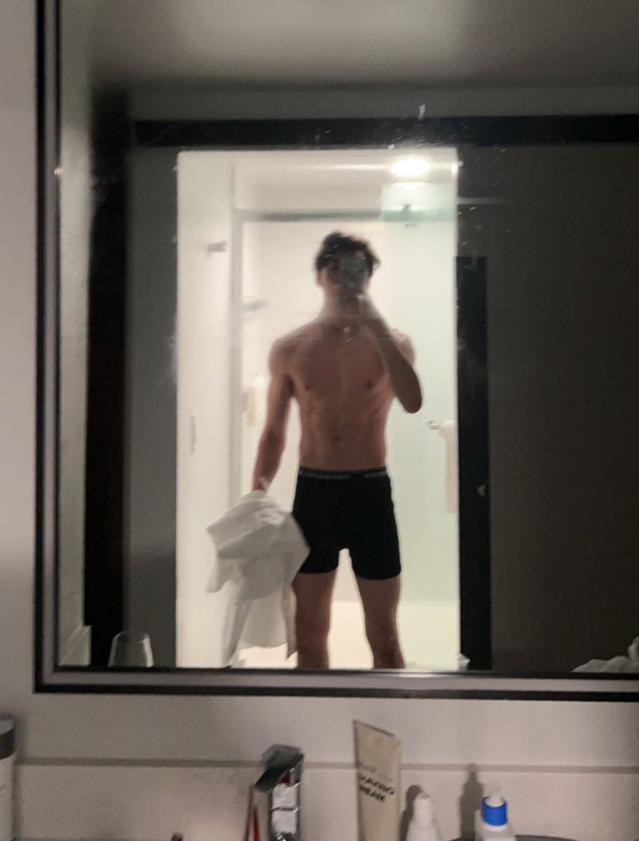 Oliver Moy NSB on Twitter: "in the night"