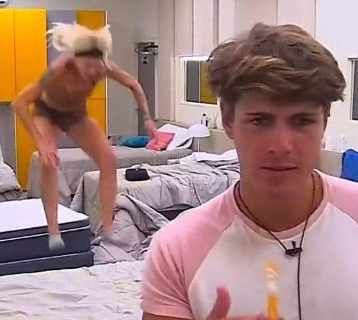 tobz🍒 tweet media