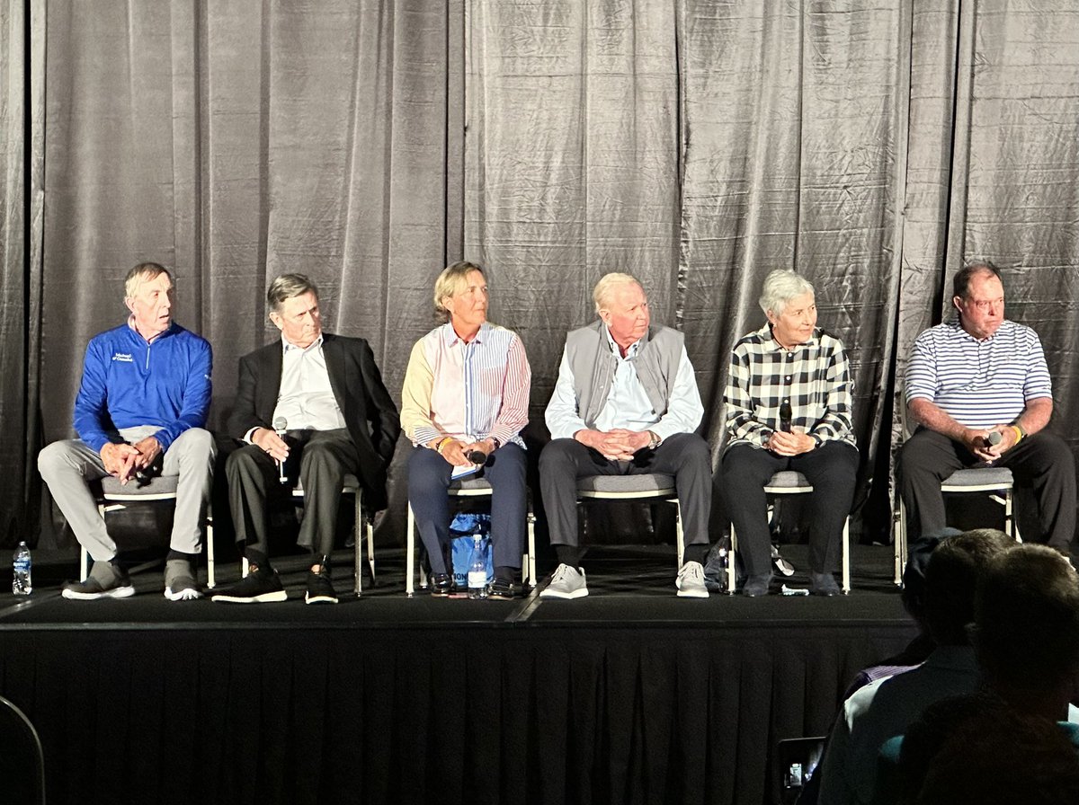 paulwood79's tweet image. Every time I come to the #OpenForum I learn a ton. This panel of legendary coaches is about as good as it gets. Thanks @ChrisComoGolf and @golfprogress for pulling it all together.