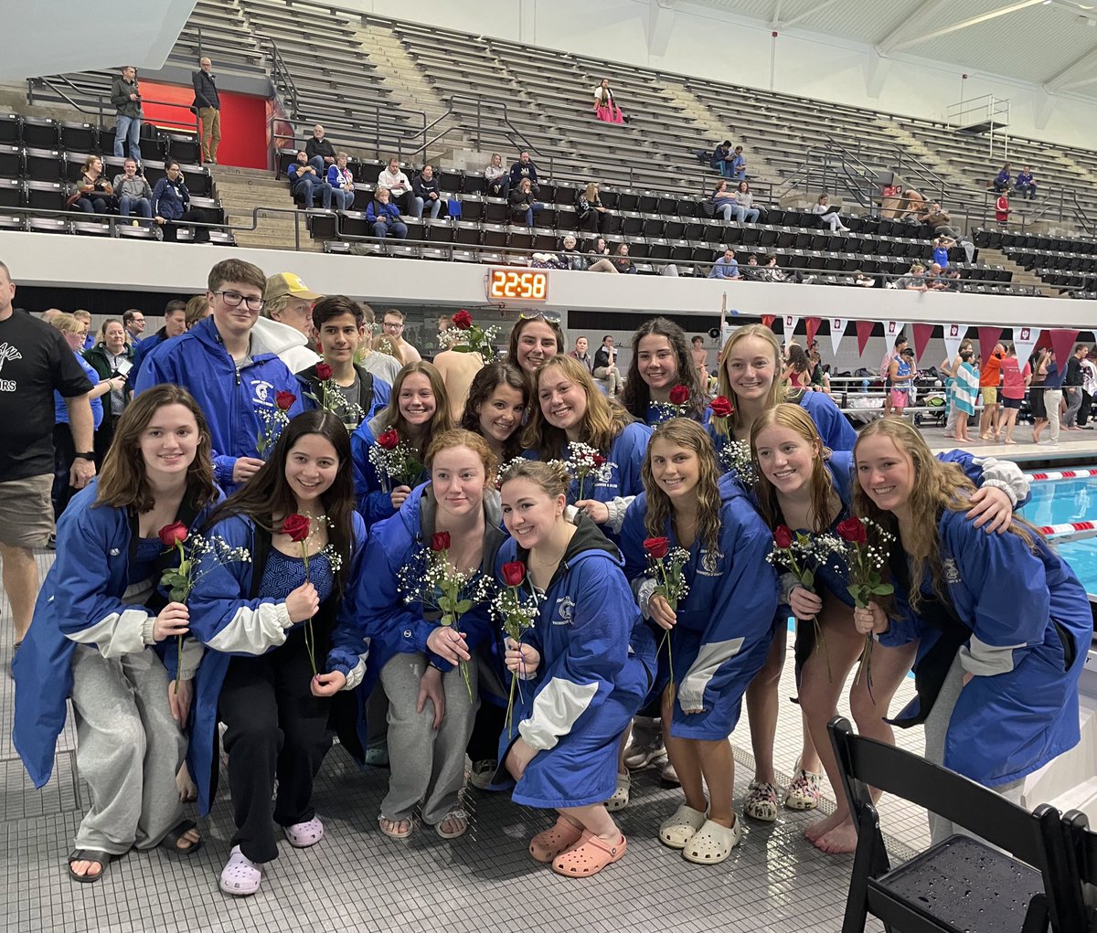 ChatardSD's tweet photo. Lots of fun at the Schools With No Pools meet which was senior night! The team rode in mini busses drove by Mr. Sahm, Mr. Boyle, Ms. Bath, and Mr. Reh to the meet. Everyone had a great time celebrating our seniors!!💙🤍Boys placed 4th and Girls placed 3rd👏 https://t.co/488NlXKiVs