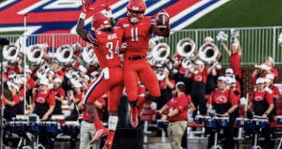 JamariPayne7's tweet photo. AGTG!!!After a great talk with @MageeCoach I am Blessed to receive an Offer from Liberty University🔴🔵@coachnewton7 @_tyreicm @LoachapokaAD @PokaAthletics @SWiltfong247 @cpetagna247 https://t.co/mcFSZOtHMH