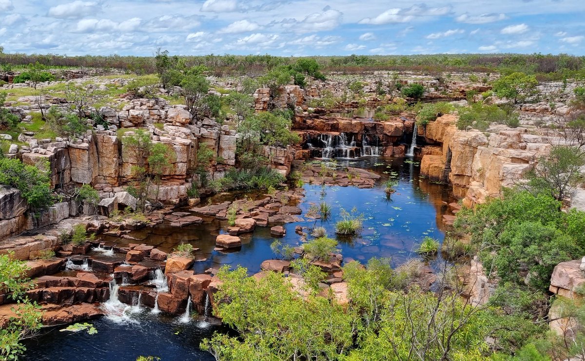 Not another person for over 200km
😍
.
.
.
.
.
.

#thekimberley #westernaustralia #waisok #nofilterneeded #australianoutback #waterfall #Gorgeous #gorges