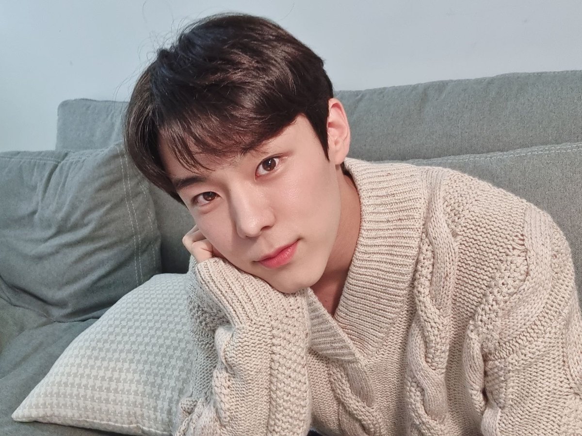 seobin1214_'s tweet photo. 윤서빈 브이앱 구글 드라이브 백업!!

2019 V LIVE 📂
https://t.co/NdKOrZ9Qfv

2020 V LIVE 1 📂
(200111~200529)
https://t.co/Uo41Hf0tDB

2020 V LIVE 2 📂
(200626~200902)
https://t.co/KmYl2BuEdb

2020 V LIVE 3 📂
(200908~201003)
https://t.co/wi3QG6YMpB

#윤서빈 #YOONSEOBIN https://t.co/7paBthlf3n