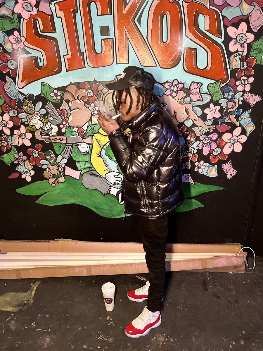 ZDalpe's tweet photo. Ima Z So Im Still In The Trap Pushing Z’s ♻️💤 #KasoBoyzTheMafia #FreePapo #FreeGeo #Freequan #LongLiveTheGuyz🕊️ https://t.co/yblOuKjaMh