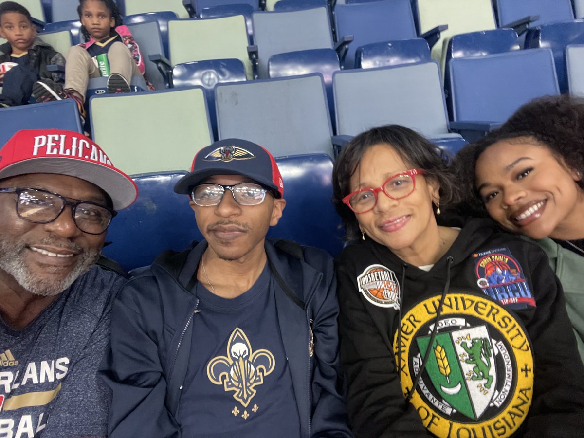 McClainRon's tweet photo. #pelicansgameday https://t.co/perbUeKjiO