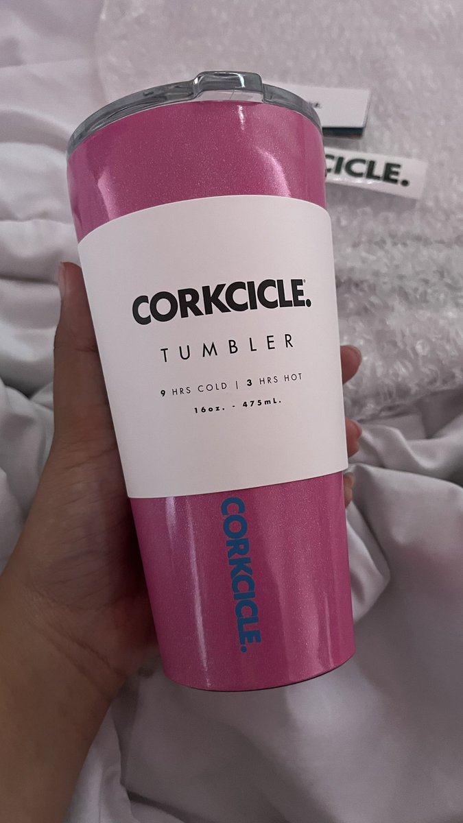 disanctuary's tweet photo. guys aku mau jual tumblr corkcicle aku, its never been used dari pertama beli karena aku ternyata sehari hari pake yang canteen, beli waktu sale akhir taun kemarin, sama tax dang ongkir ke indo jadi 480rb an— oh iya ini emang pas dateng ga pake box ya. yang mau bisa dm aku aja! https://t.co/ApO9SrXYE0