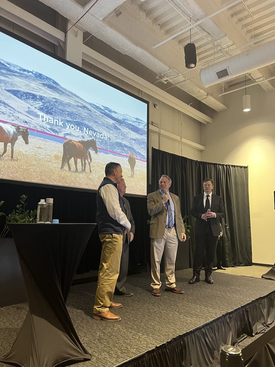 I was grateful to be a part of today’s monumental announcement that Tesla will further its investment in Northern Nevada with a new advanced manufacturing project in the region for its semi truck and batteries.