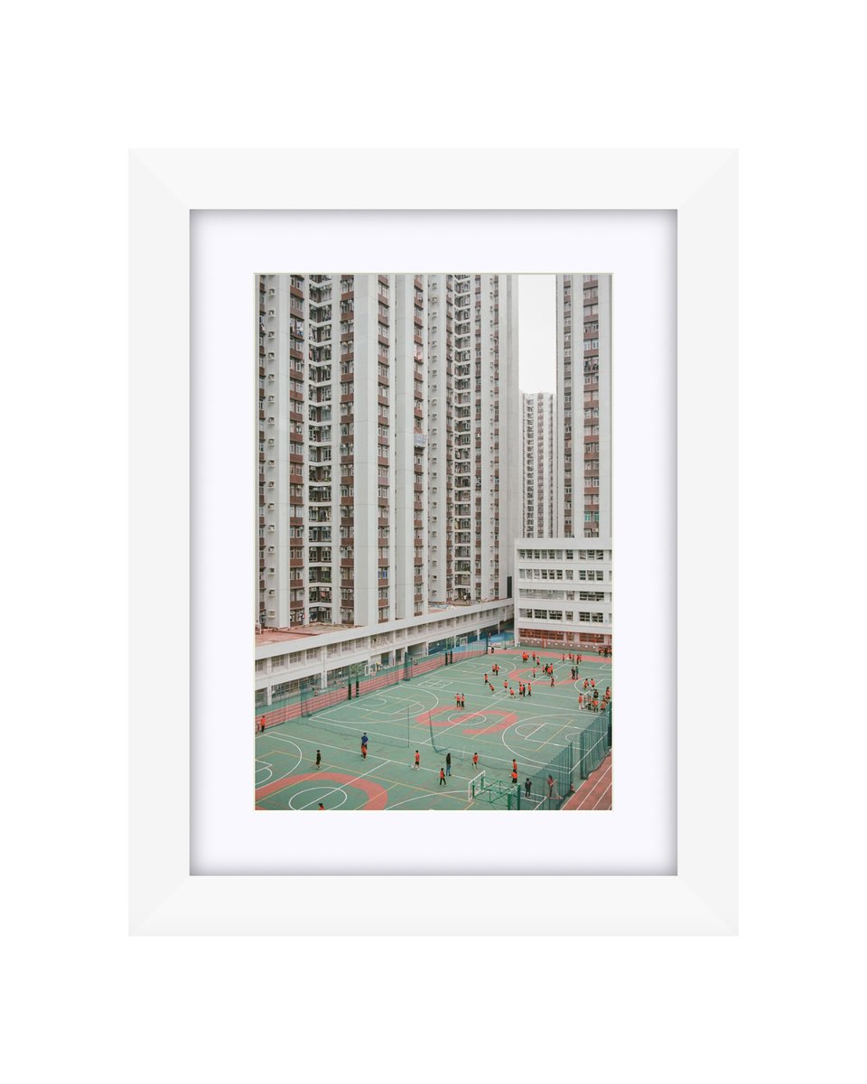 Hong Kong on print. Available on <a href="/askdarkroom/">darkroom</a>.

clphoto.darkroom.com

#photography #35mm #analog