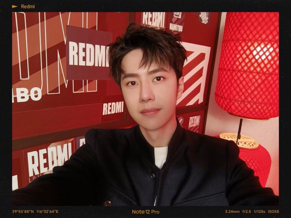 yiboyzhan's tweet photo. UNA SELFIE DE YIBO??????? Y yo no la habia visto aun😭😭 https://t.co/EkPYm8qzBV