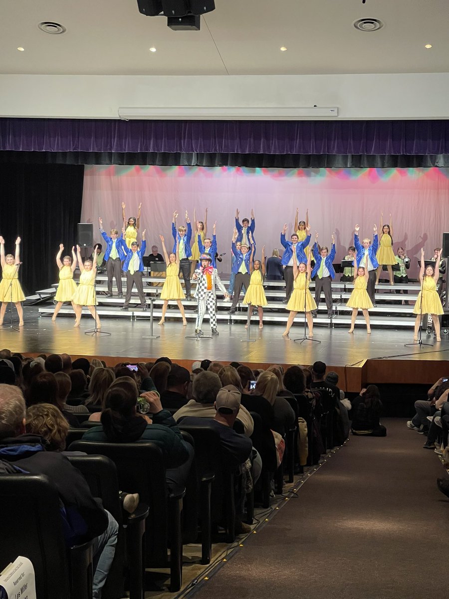 Robert Moore tweet media