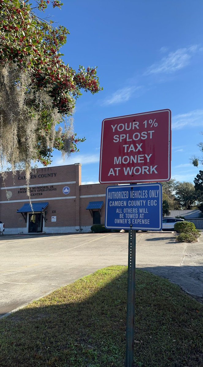 nancyguann's tweet photo. Spotted a rad sign in @CamdenCountyGA #SPLOST https://t.co/ZLo8IfkiDY