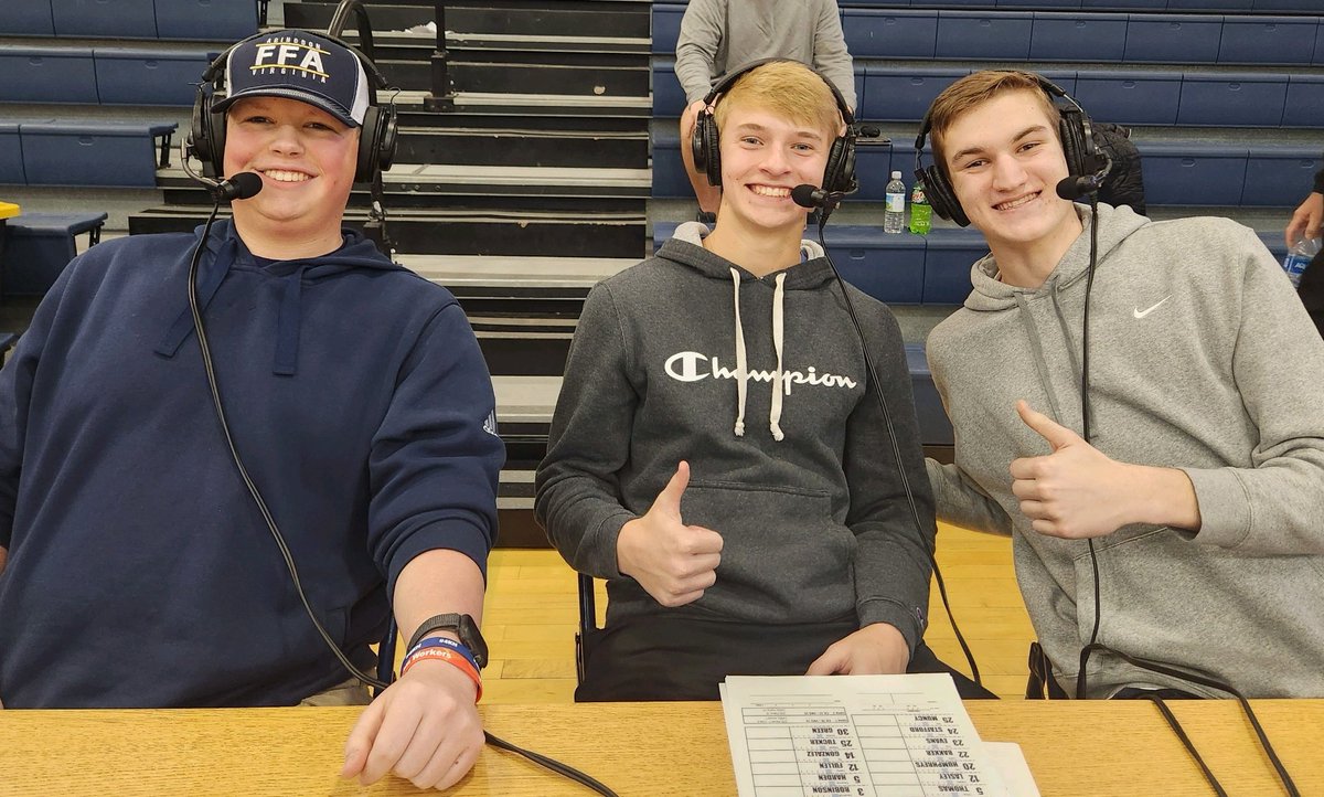 RadioAbingdon's tweet photo. Great job by this crew tonight!! 
Ben, Nicholas, and Reece called the girls and boys middle school Championships on NFHS.
Big wins for both EB teams. https://t.co/DAW2cRbsvo