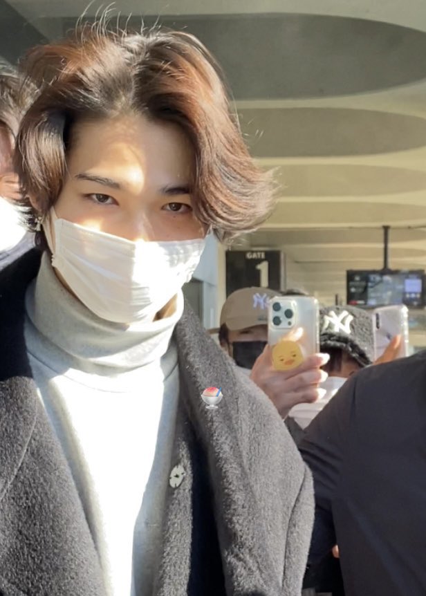nnikikun's tweet photo. he’s really giving main character vibes 😎 #ni_ki https://t.co/84k6qGLFM9
