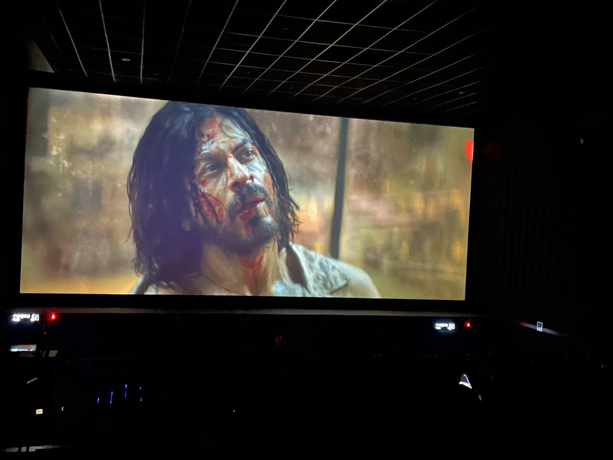 KritikaVaid91's tweet photo. #Pathaan FDFS! Housefull 

Review coming soon #PathaanFirstDayFirstShow #PathaanDay #pathaanreview #PathanMovie #ShahRukhKhan https://t.co/mTES8BL7nT
