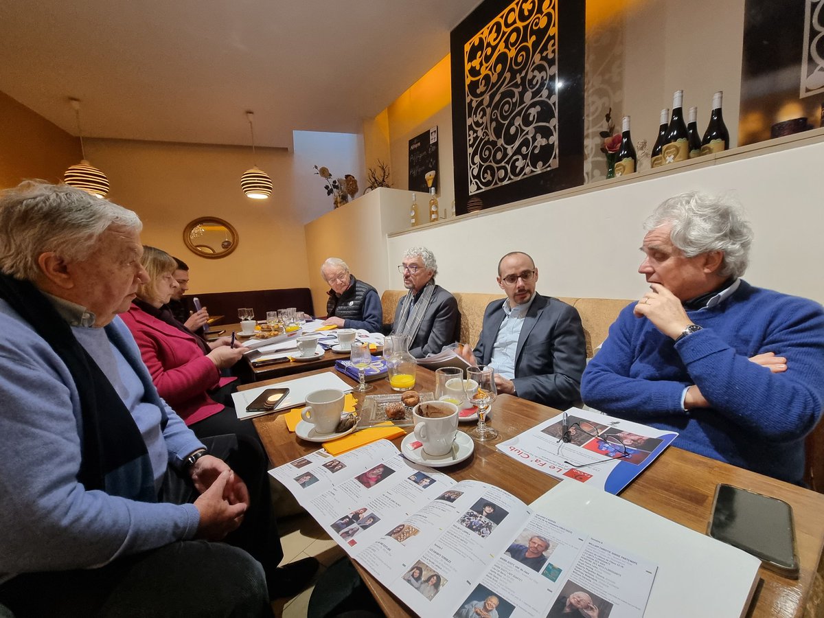jfbenon's tweet photo. #valdoise / #Ceevo95 / #FaClub / #FestivalAuvers : Participation du CEEVO à la réunion du Comité Pilote du "Fa Club", pour la mobilisation des entreprises du Val d'Oise qui soutiennent en Mécénat les projets du Festival musical d'Auvers-sur-Oise. - https://t.co/Xl4hBfHoYP https://t.co/FZt0gs8gvN
