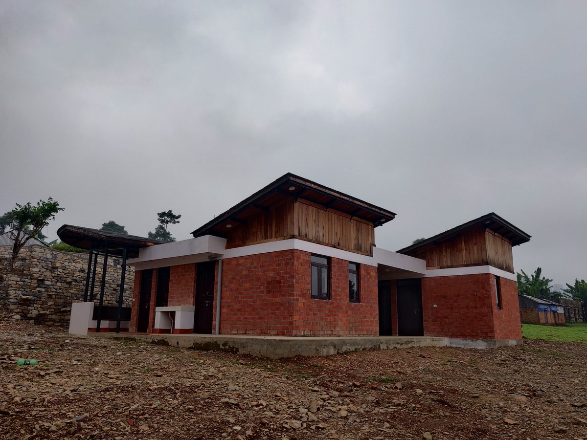 furious_rav's tweet photo. Google photos reminded me this... such a fine piece of work...
#Construction #ShreeSiundi #ShilingePHC #Kakada https://t.co/85cTdQyy9D