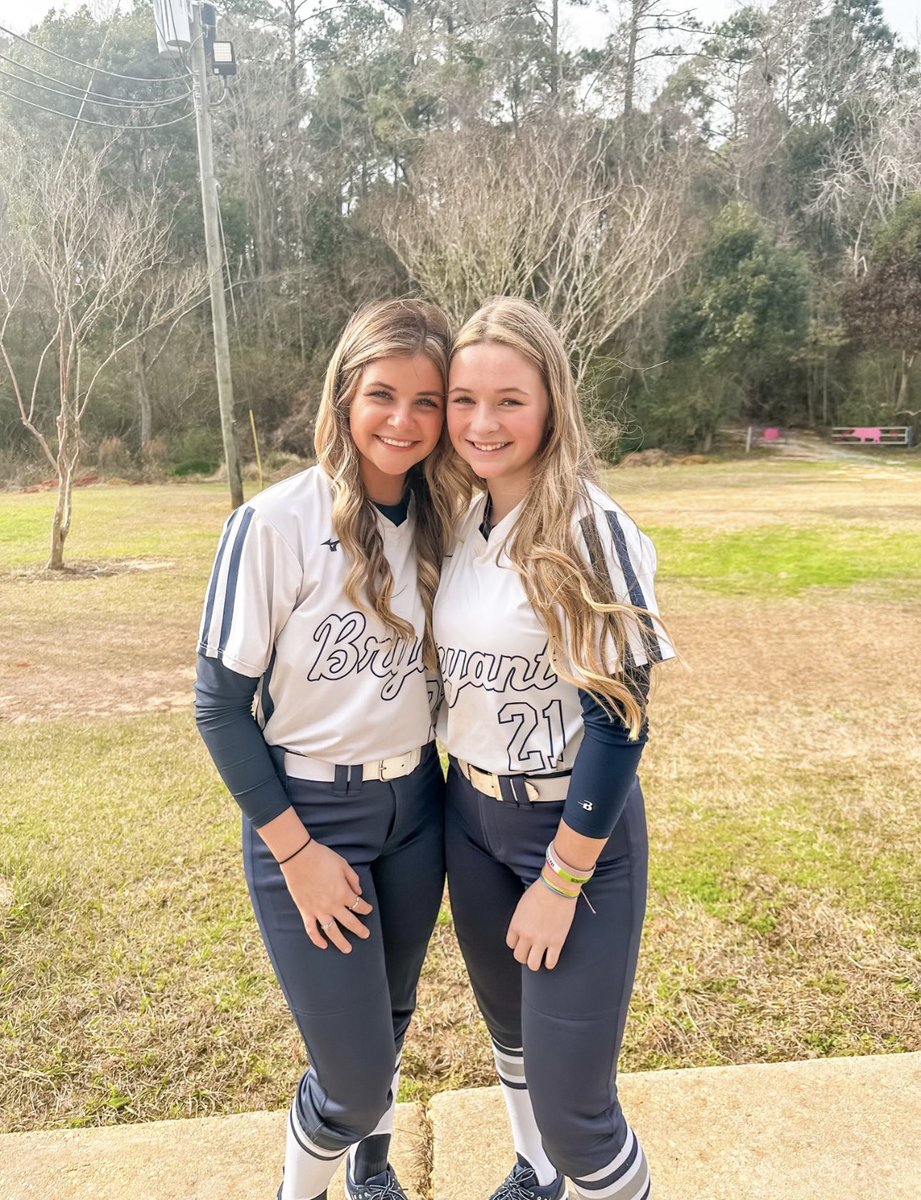 Senior year❤️ Can’t wait to be on the field !!