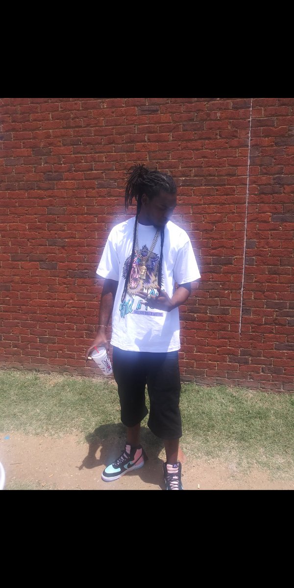 2laneDigg's tweet photo. Big Digg🤞🏽💙#FreedaEast https://t.co/df80Eg4Xaf