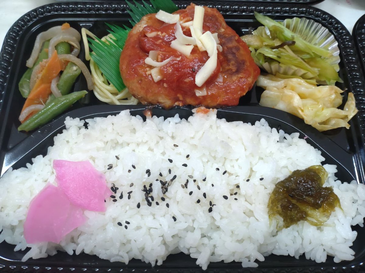 Petitefleur2147's tweet photo. 今日のパンとお弁当たち

⁡⁡#沖縄市⁡
⁡#泡瀬⁡⁡
⁡#お弁当⁡
⁡#日替わり⁡
⁡#パン⁡⁡
⁡#クッキー
⁡#焼き菓子⁡
⁡#日替わりパン
#行楽弁当⁡⁡ https://t.co/DBZQyQhwBW