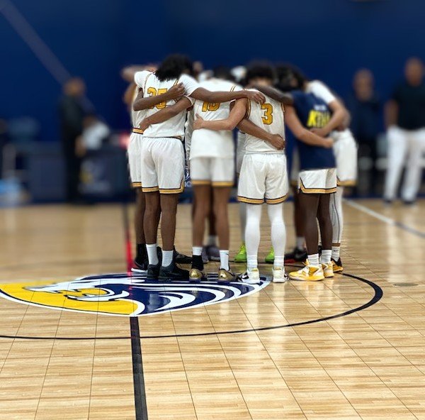 mttx2023's tweet photo. Round One in the books! Beat a tough Newman International team. #Playoffs #Mission #Lions #Leadership 21 pts, 2 steals, 4 rebounds, 5 assist @LPS_MBB https://t.co/6Y1L8lM7pV