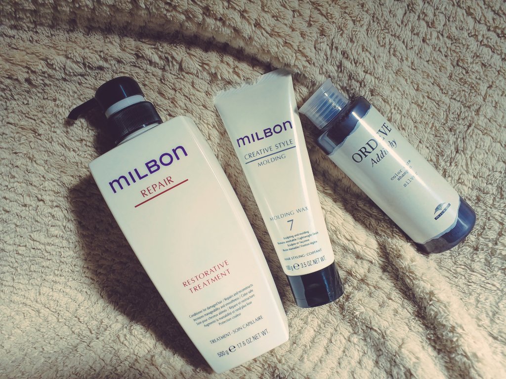 Angel_hikarun's tweet photo. 昨日美容室で購入したカラーシャンプーとトリートメント使う(；ω；)
　
僕を担当してくださっている美容師さん有名YouTuberさん？のチャンネルに出演してたらしく最近は若いお客様も増えたみたいです✨

ずっと通ってる美容室がどんどん広まってくの誠に嬉•'-'•)و✧✨

#THECENTRAL
#こばしりちゃん https://t.co/PVhojnvRQA