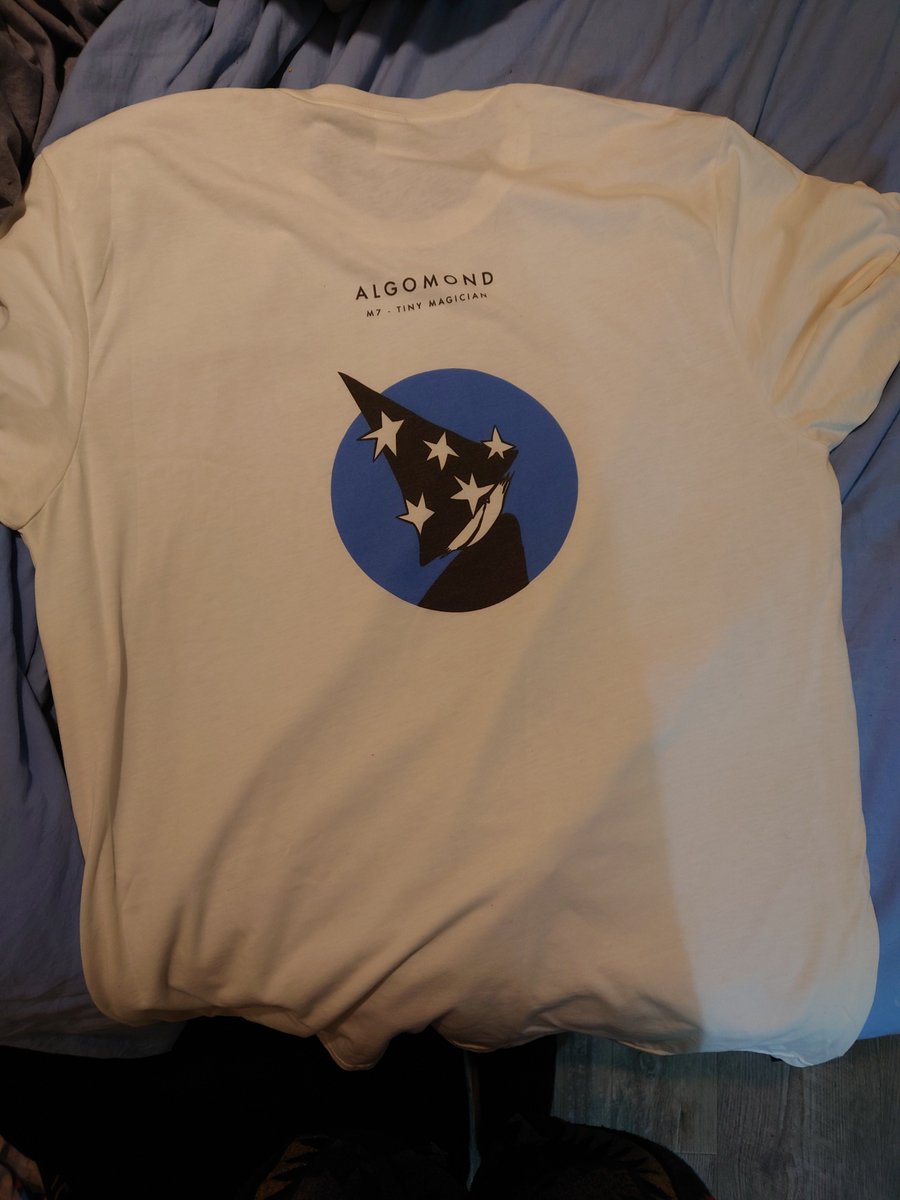 AlgoNFTBuddies's tweet photo. Big shout to @algomond for hooking me up with this awesome magician shirt 🎉🔥🔥 Don't sleep on those monds 👀 https://t.co/mStTvwOlv4