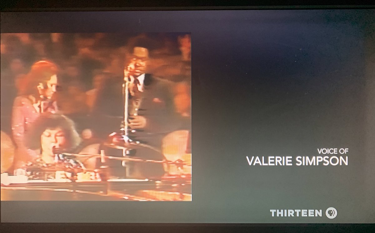 Look at Luther Ronzoni Vandross singing background for Roberta! #AmericanMastersPBS