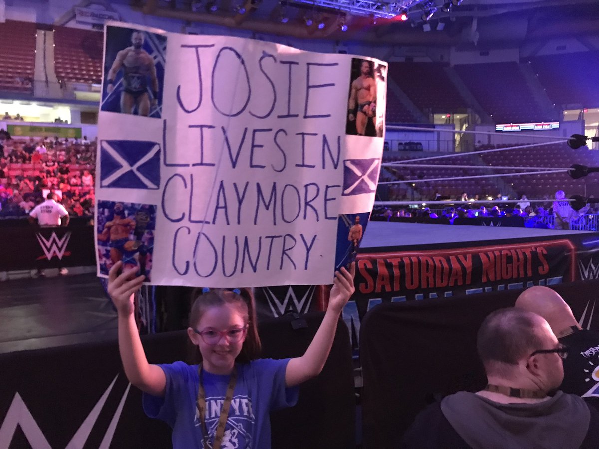 @WWETheBump @WWESheamus @PeteDunneYxB @RidgeWWE My question for the Brutes is: What is your strategy if you all enter the Royal Rumble match? Also, Josie says hi to her favorite faction, including Honorary Brute @DMcIntyreWWE 💚🇮🇪❤️🇬🇧💙🏴󠁧󠁢󠁳󠁣󠁴󠁿 #WWETheBump #AskTheBump