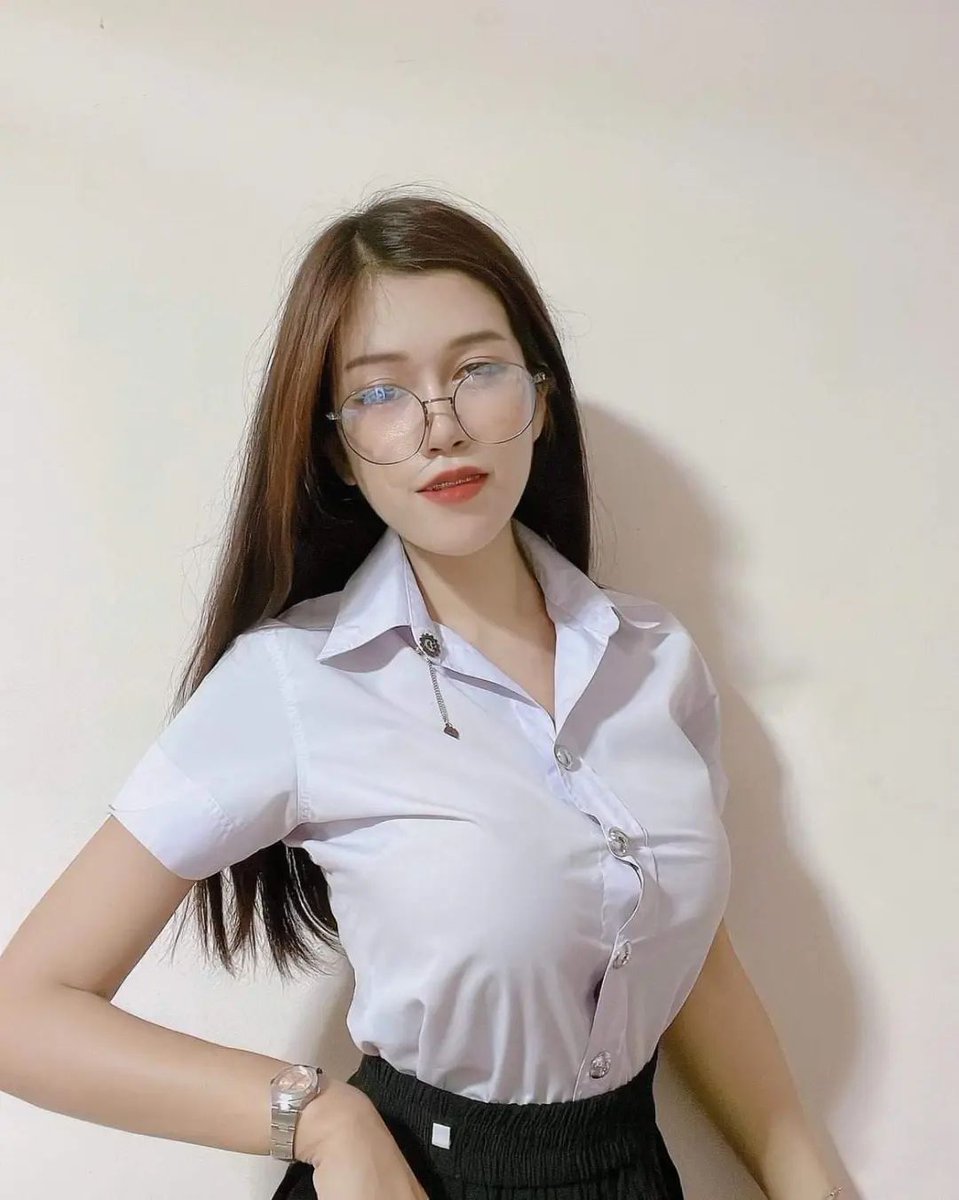 wintersessy's tweet photo. แซ่บๆก่อนนอนเลยสาวแว่นมา 😀🙂😘
.
#สาวสวย #สาวเซ็กซี่ #���ซ็กซี่  #รีทวิตให้ด้วยน้า  #ฝากติดตามด้วยนะคะ #ฝากกดติดตาม #สาวน่ารัก #สาวไทย #สาวผมสั้น #นางแบบ #ยิ้มสวย #สวยบอกต่อ #เน็ตไอดอล  #นางแบบ  #หุ่นดี #sexy #Thailand #สล็อตเครดิตฟรี #รับเครดิตฟรี50บาท https://t.co/wKPtMuvtGf