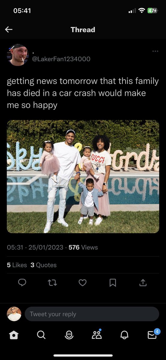 BolWrld's tweet image. Lakers fans are so weird bruh