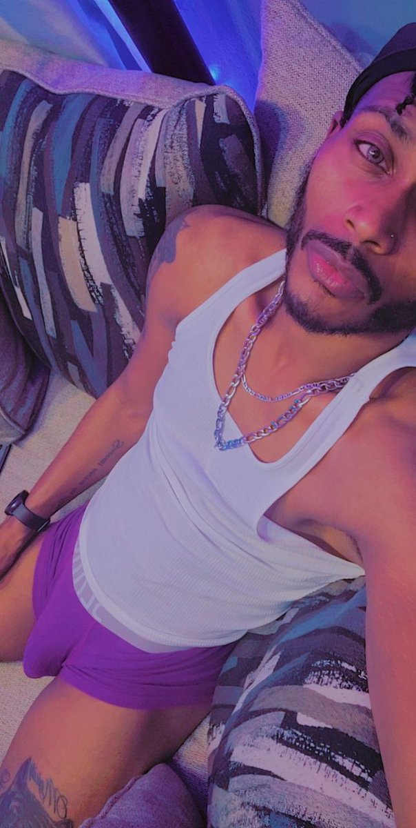 princeroyal_t's tweet photo. #snapmemories #purpleISmyCOLOR https://t.co/4XsGKYz8Ng