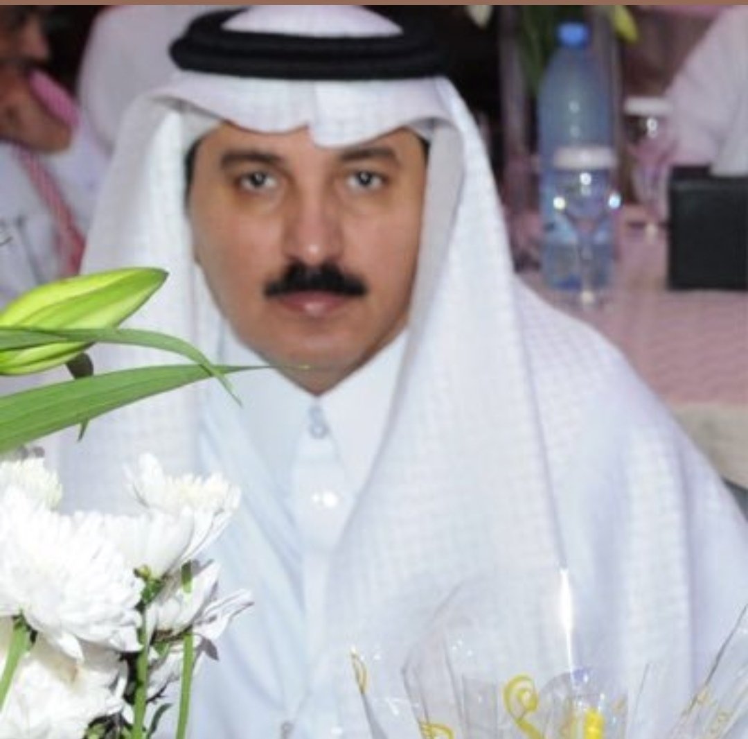 نعم الصديق.. ونعم الجار... صاحب أخلاق دمثه وعلى درجه عاليه من الثقافه العربيه والاجنبيه مطلع إذا تحدث اجبرمن يستمع له بالانصات لدقه المعلومه... ترجل هذا الفارس من العمل ولاكن بقى في قلوب محبيه ومعارفه.. ابا على عهدت عليك كثرت السفر والترحال امل ان تستمر.. تحياتي