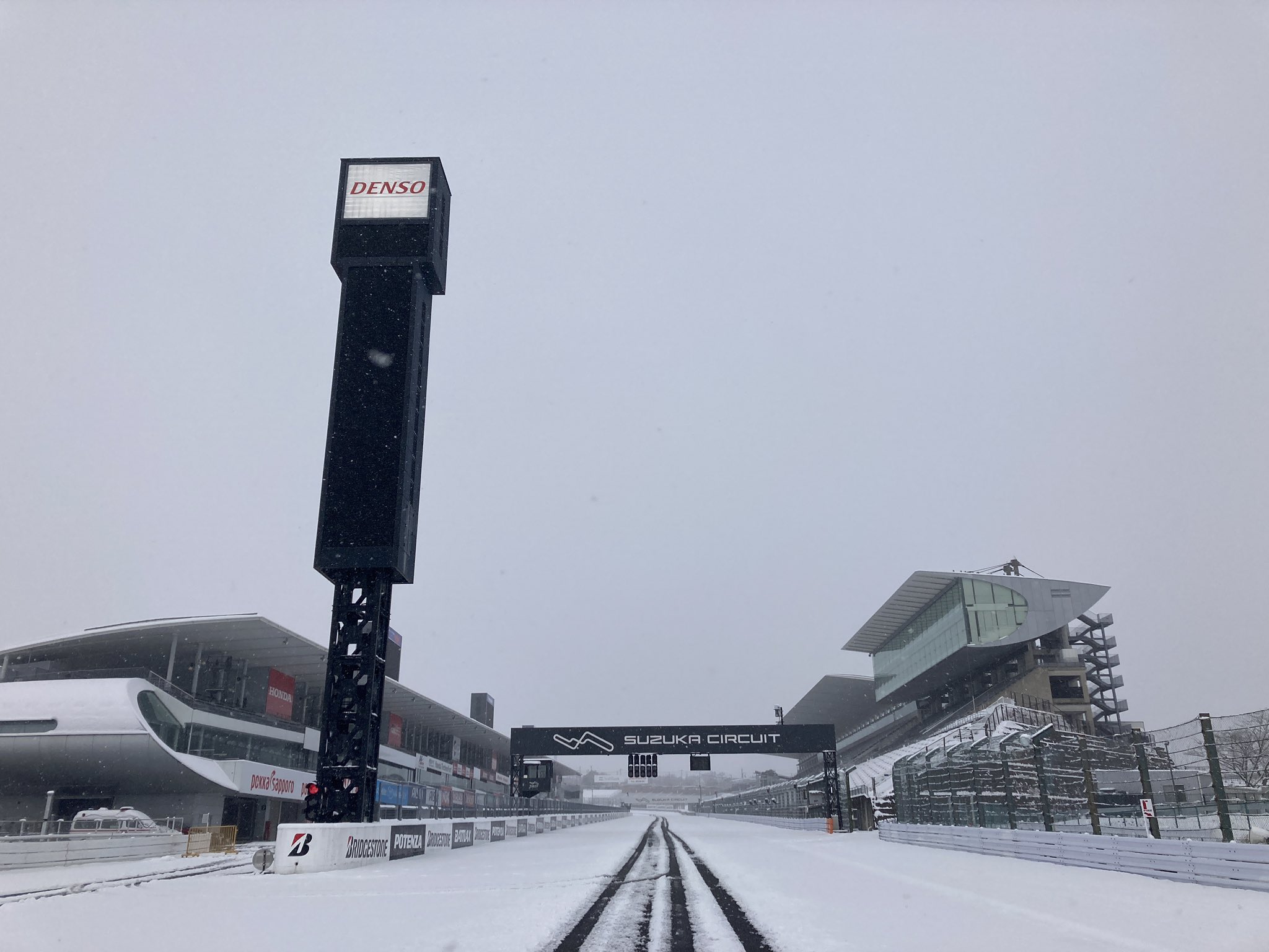 SUZUKA CIRCUIT (鈴鹿 スズカ サーキット)送料無料 たばこ | sabaq.edu.pk