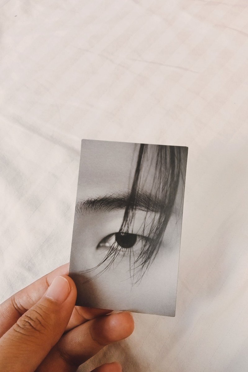 shenegeng_'s tweet photo. Playing "Closer" song on to this PC that I got from the #IndigoAlbum of RM. Ahhhhh!!🥹💙

#Indigo 
#RM
#Namjoon_Record_Breaker https://t.co/NA5xjGHFvG