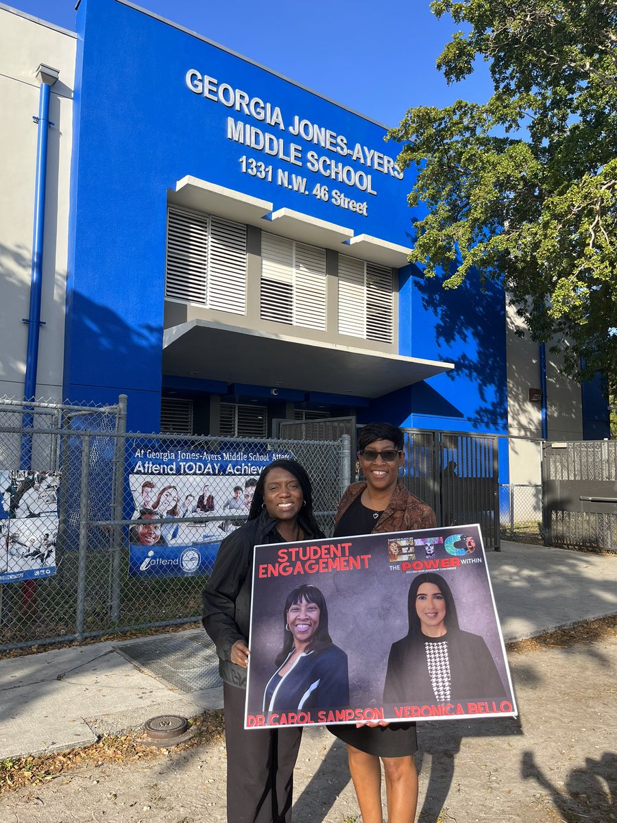 GJAMSMustangs's tweet photo. Special delivery to celebrate the role Dr. Sampson played during @MDCPSETO MLC Conference! @MDCPSDAS @lisagarcia_lisa @MDCPSCentral @MjLewis13 @DSJPACE3 @trydiggs https://t.co/qJlFJzCKKt