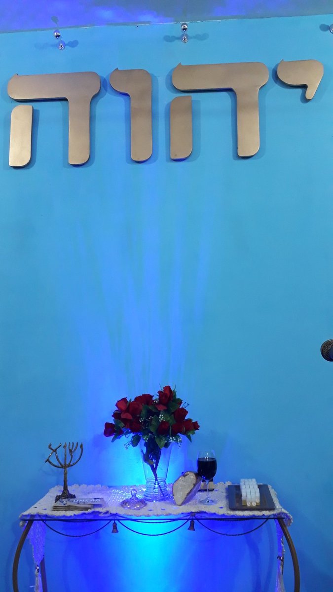 Que o ÉTERNO DEUS UNICO DE DEUS DE TODA TERRA CONTINUE SEU PROJETO DE SALVAÇÃO.