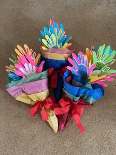 CambridgeMOF's tweet photo. Our talented Judy made these gorgeous hand bouquets! They symbolize #HandsTogether4ClimateJustice MOF members from across Mass will deliver them to @MassGovernor Chief Hoffer and Secretary @rltepper on 1/25. Celebrating #HealeyClimateSHEro and her stellar team! ⁦@MOF_Mass⁩ https://t.co/TH5I3TiblV