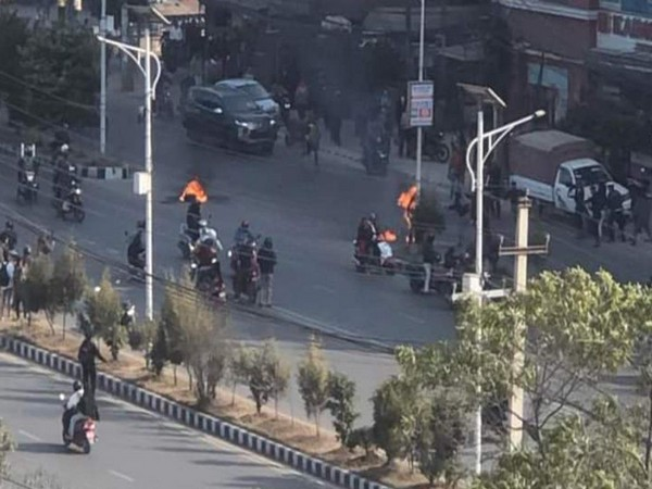 ani_digital's tweet photo. Man who set himself on fire in front of Nepal Parliament dies
Read @ANI Story | https://t.co/nUIcqo2KLA
#NepalParlianment #Nepal #NepalFire https://t.co/t3M9Ci2TMc
