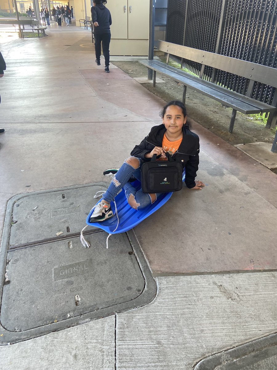 MDoughertyMMS's tweet photo. It was “anything but a backpack “ spirit day at MMS. Fun times @MorelandSchools  what would you have brought instead of a backpack? https://t.co/yFgTWlKhog