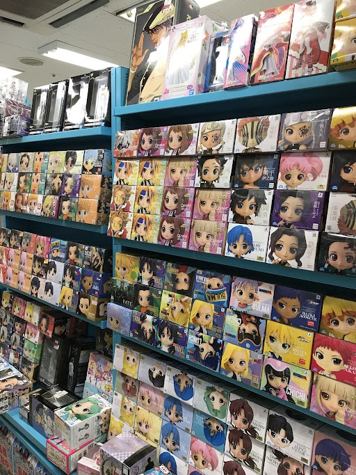 lashin_sapporo's tweet photo. 【らしんばん札幌店/フィギュア入荷情報】
本館に『劇場版 美少女戦士セーラームーン Eternal Q posket -PRINCESS VENUS- 愛野美奈子 A』が入荷しました🌟
#PRINCESSVENUS #愛野美奈子 #Qposket https://t.co/w7pMucOXYD