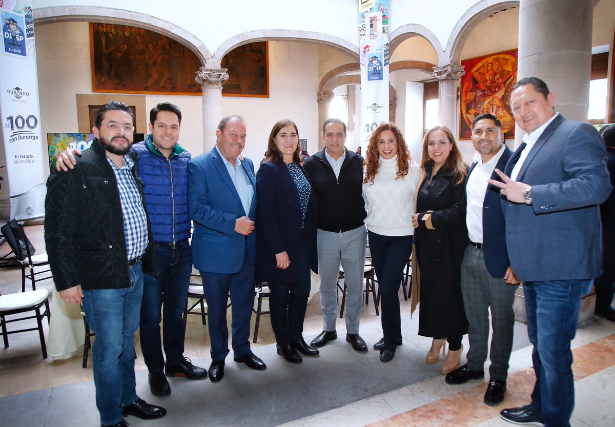gina_campuzano's tweet image. A poco más de 💯 días la ciudad avanza y el ayuntamiento ha dado buenos resultados. 

Felicidades a @josejoseantonio y el @DurangoCap por tender puentes y tomar en cuenta a todos. 

#Durango nos une y en equipo, vamos a seguir trabajando por nuestra casa. 

#Al100ConDurango