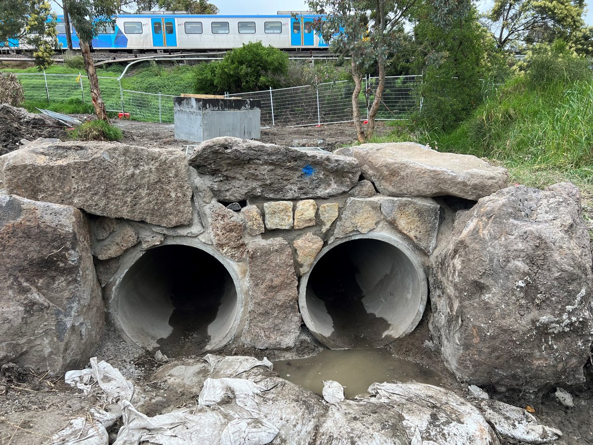 DunstoneCivil's tweet photo. To keep the high tide flowing up our stormwater drain while we were laying the pipes, we plugged them with Gym balls. It worked a treat! Last piece of the puzzle, the rockwork around the headwall. And we are done!
#DCIVIL #dunstonecivil #civil #civilengineering #civilworks https://t.co/gskYcNfqSG