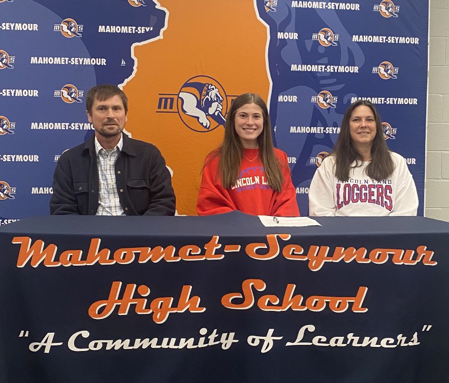 LLCC_LoggersWBB's tweet photo. It’s Official…Mahomet-Seymour PG @DurbT1 is joining @LLCC_LoggersWBB next year. Excited to see you in the Blue and Red! #LoggerStrong #ProveEmWrong https://t.co/5pTCxGuSSS