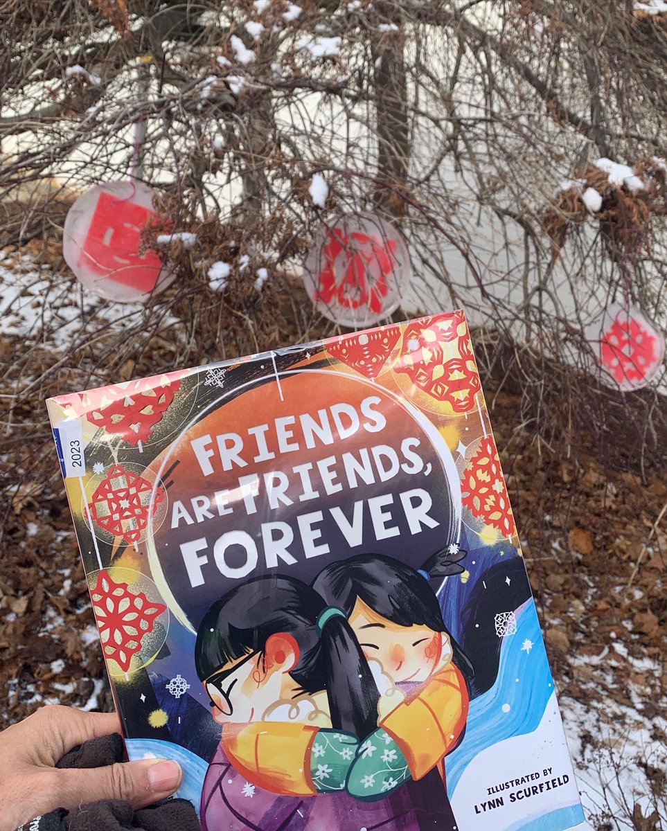 trusreads's tweet photo. So much fun #FriendsAreFriendsForever #LunarNewYear #Craft #Reading #Ice @MacKidsBooks @ForestofReading https://t.co/jVy3hmmkPY
