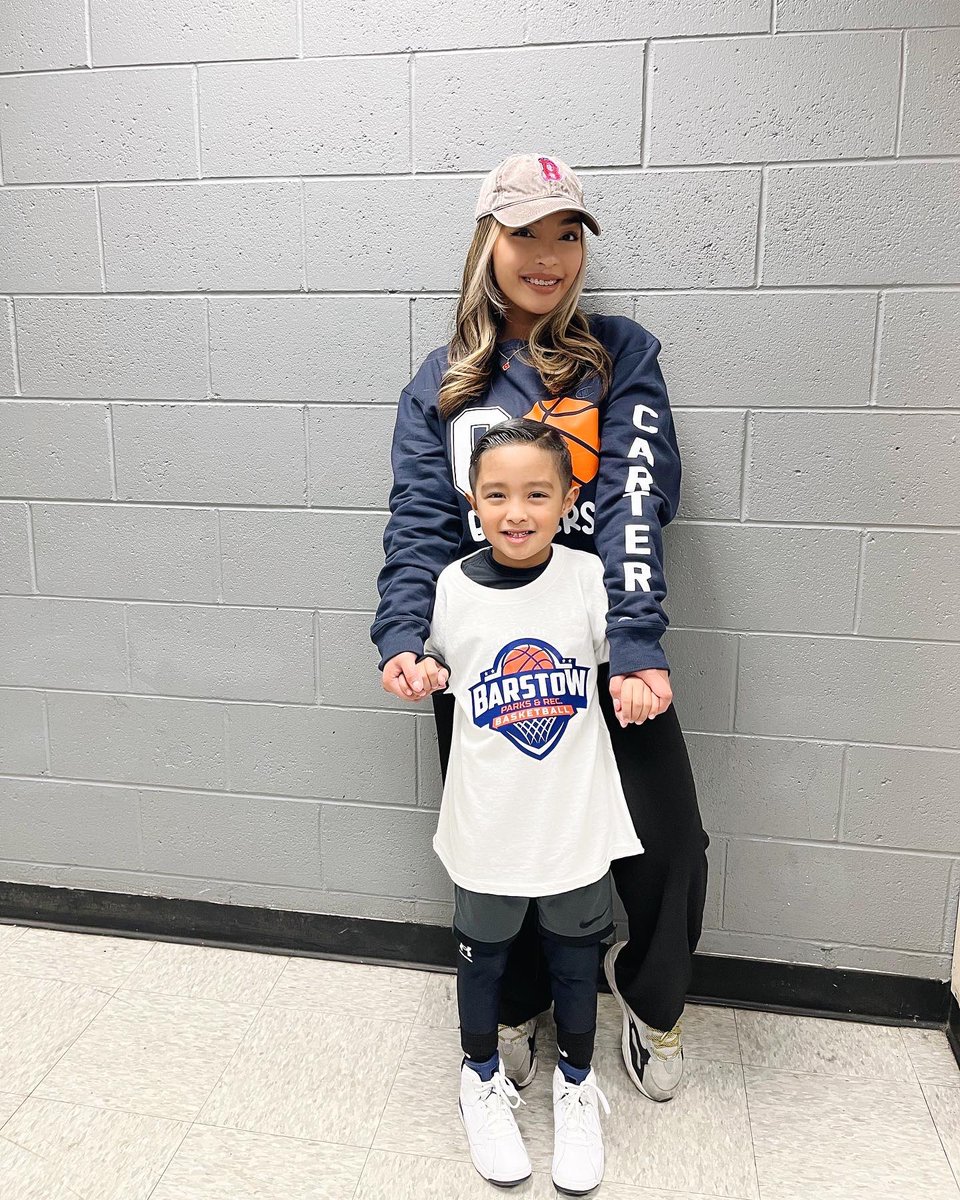 MKGolden_'s tweet photo. 🫶🏼🏀♥️ 
basketball mama https://t.co/6blSFcniOV