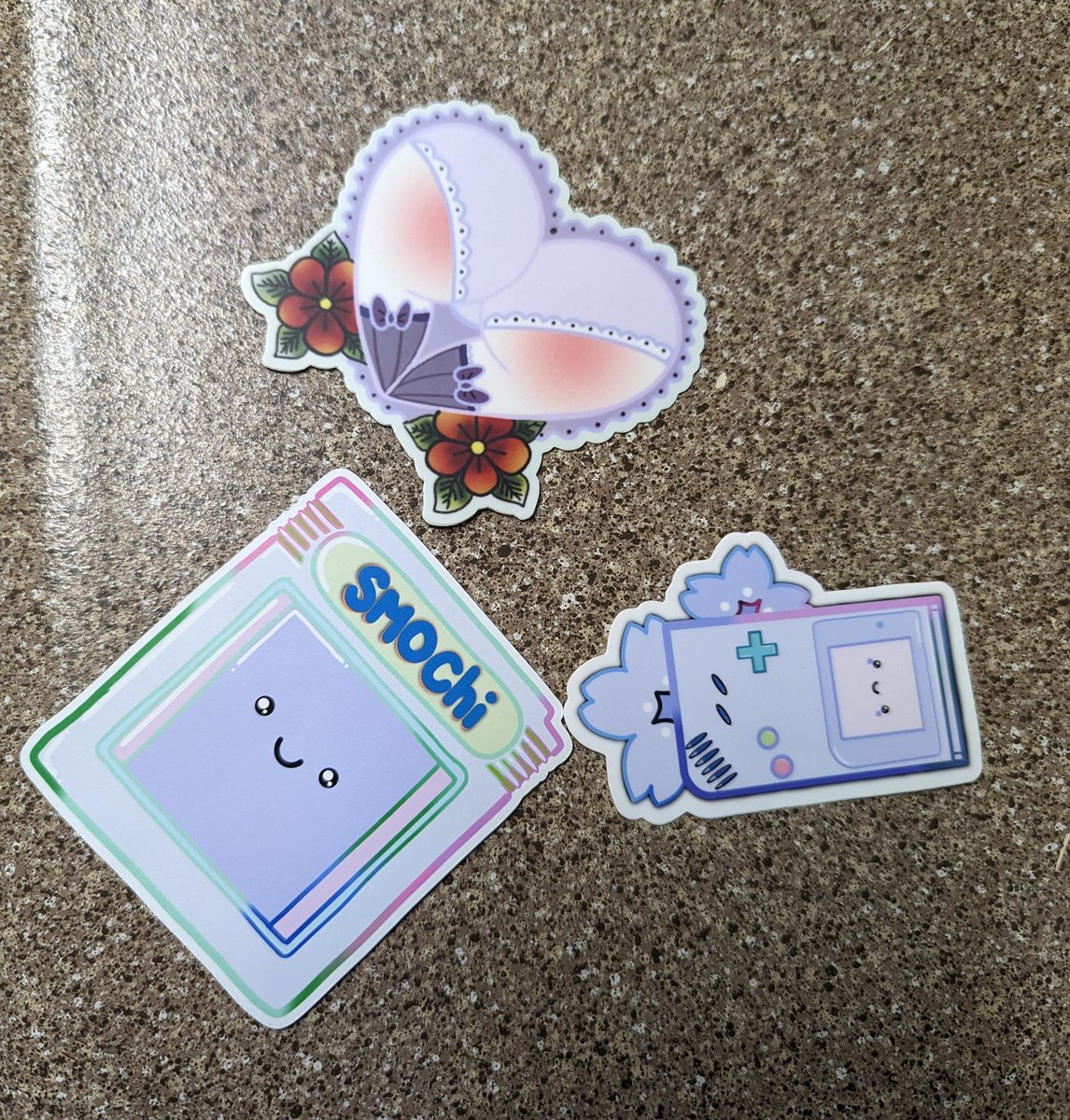 whitexxfox's tweet photo. Thank you for my cute stickers and magnet @xmeechux 🤍 they're so adorable!! Please check out her shop!!!  @SmochiArt_ https://t.co/yD4ecH9PS4