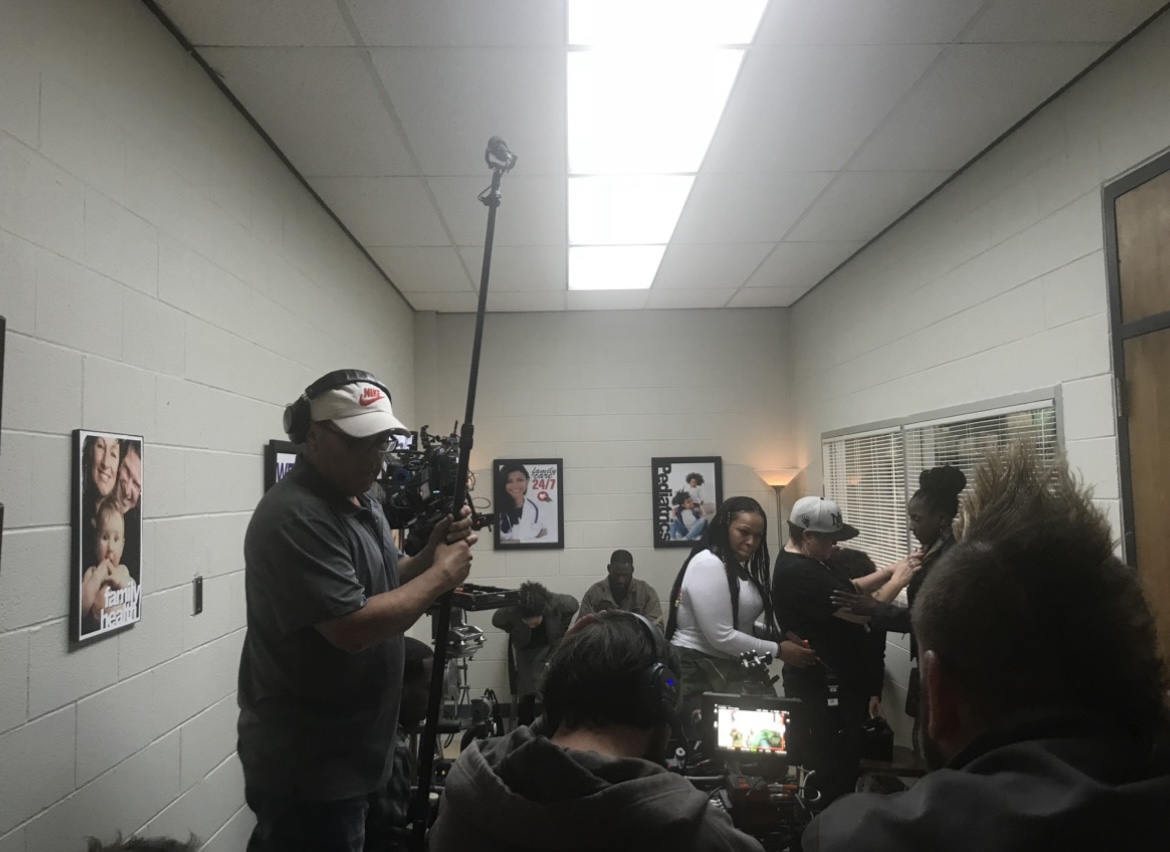 DeManeDavis's tweet image. The shot, the rehearsal &amp;amp; in-between: Ep301 reveals if #RalphAngel is Blue’s father. The room was tiny- exactly what I wanted #ArrayCrew #KofiSiriboe @rutinaofficial &amp;amp; @dawnlyen? Perfection. Could have filmed them all day. Always grateful &amp;amp; missing @QueenSugarOWN @ARRAYNow @OWNTV
